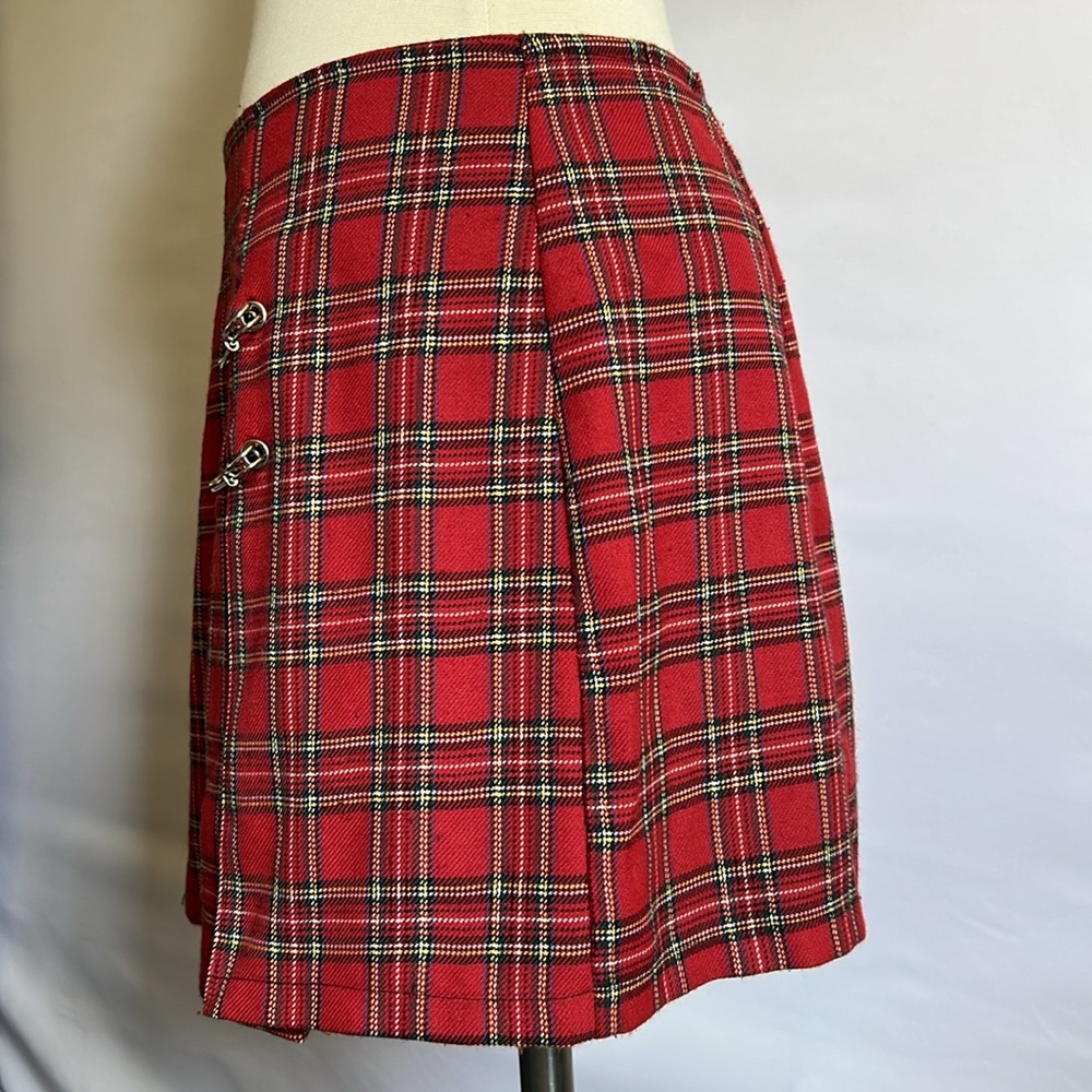 Lip Service Skirt - Picture 2 of 4